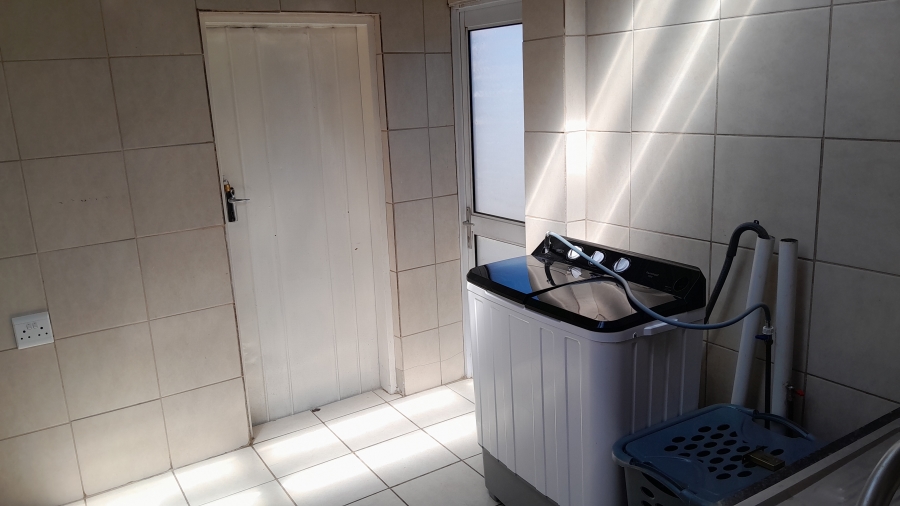 To Let 3 Bedroom Property for Rent in Bedelia Free State